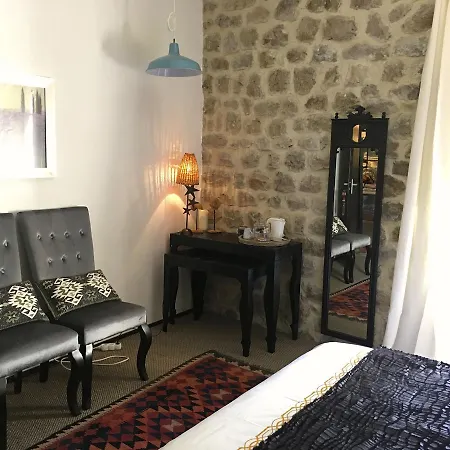 Maison d'hôtes Le Moulinage Chabriol *
