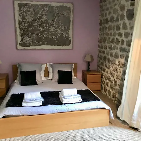 Maison d'hôtes Le Moulinage Chabriol *